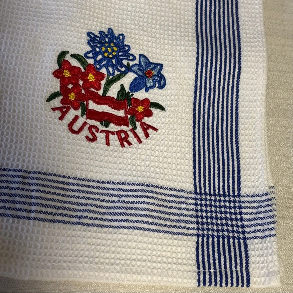 Williams & Sonoma Cotton Dish Towel & 1 from Austria Blue & White LG Like New